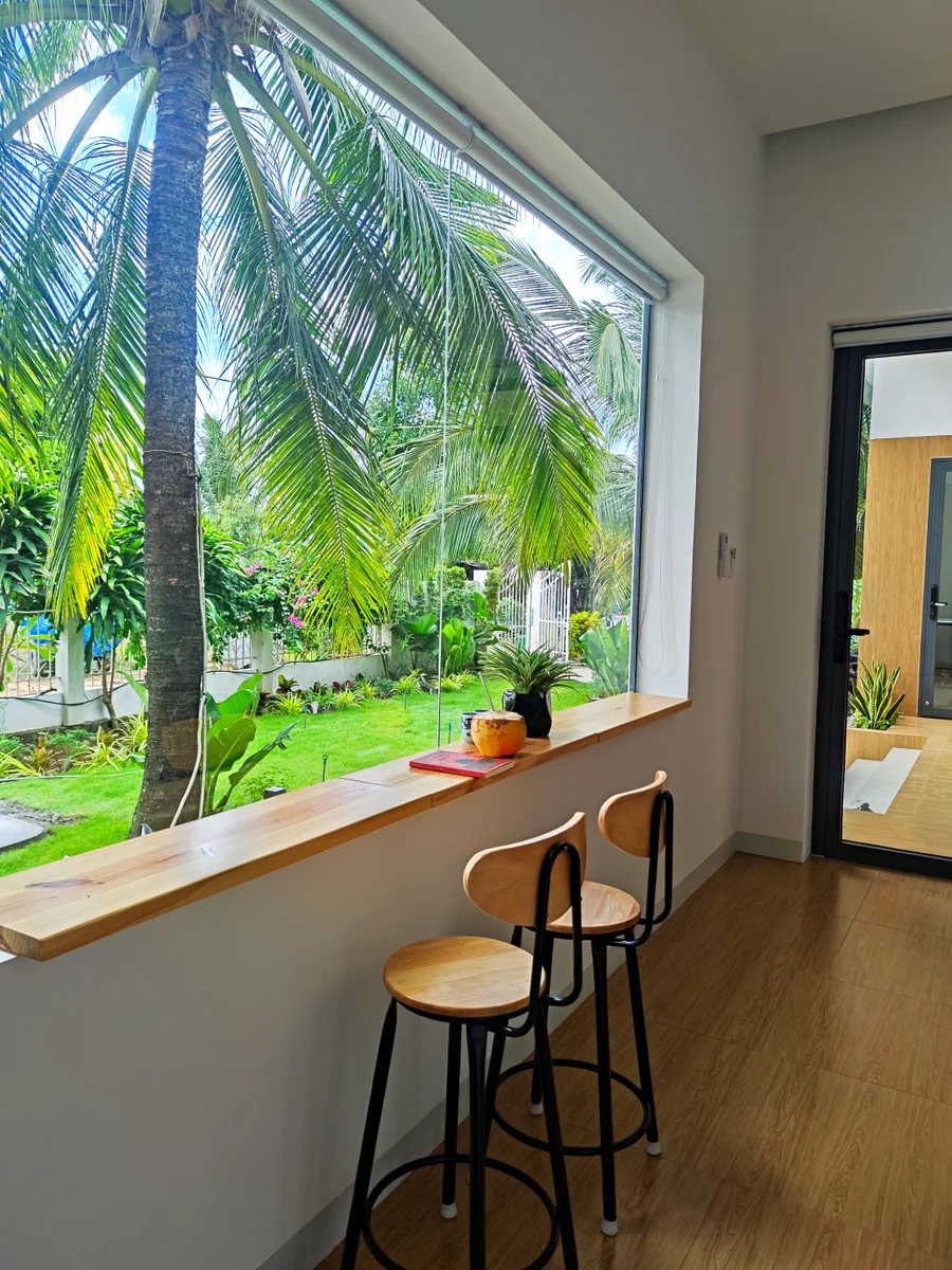 Courtyard Room
