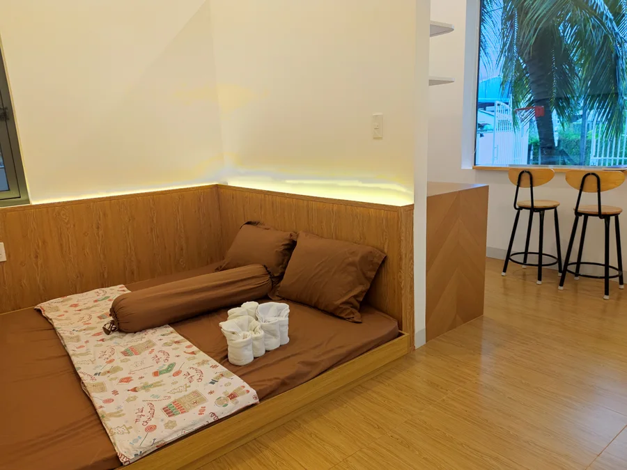 Courtyard Room