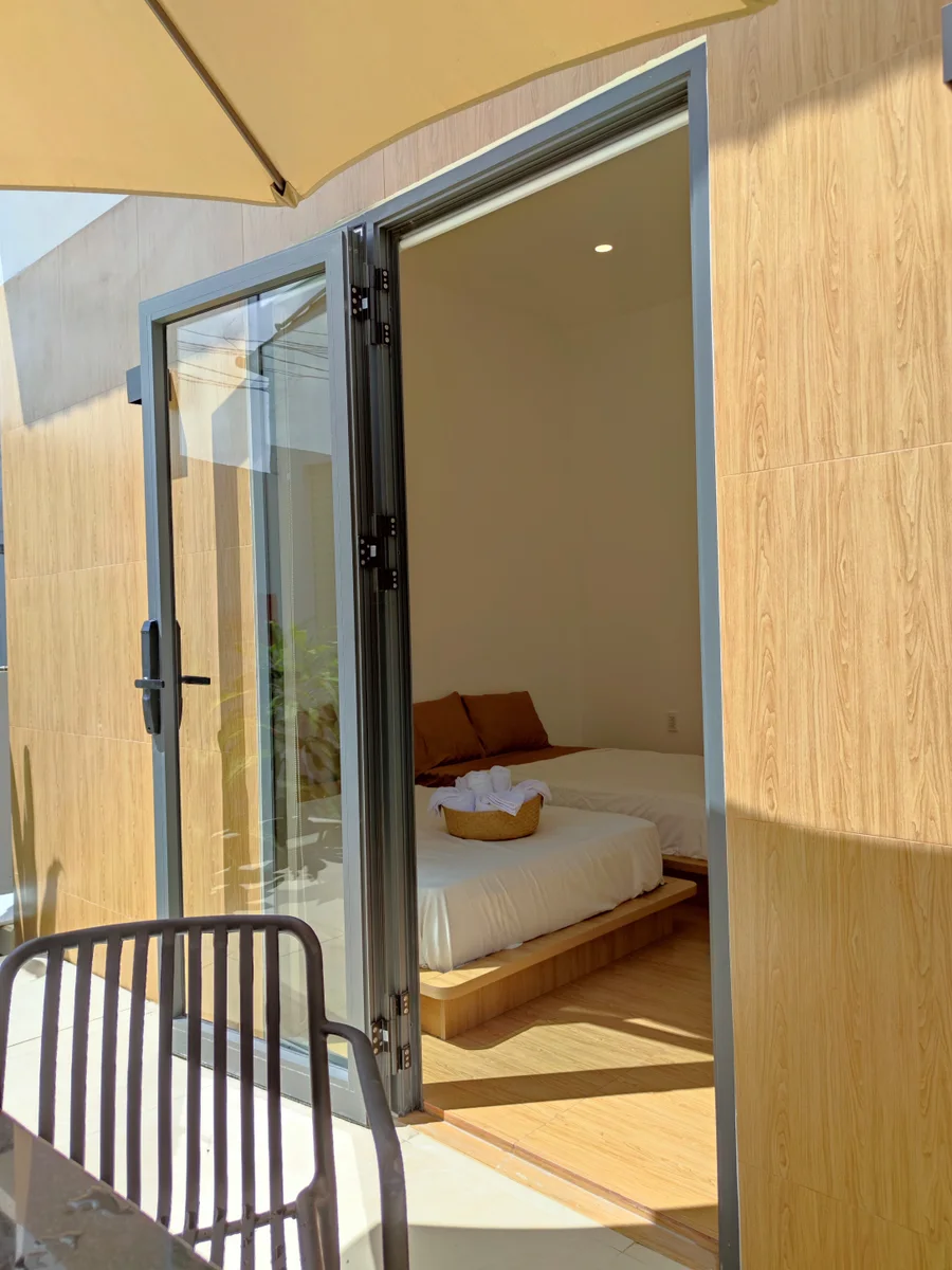 Poolside Room