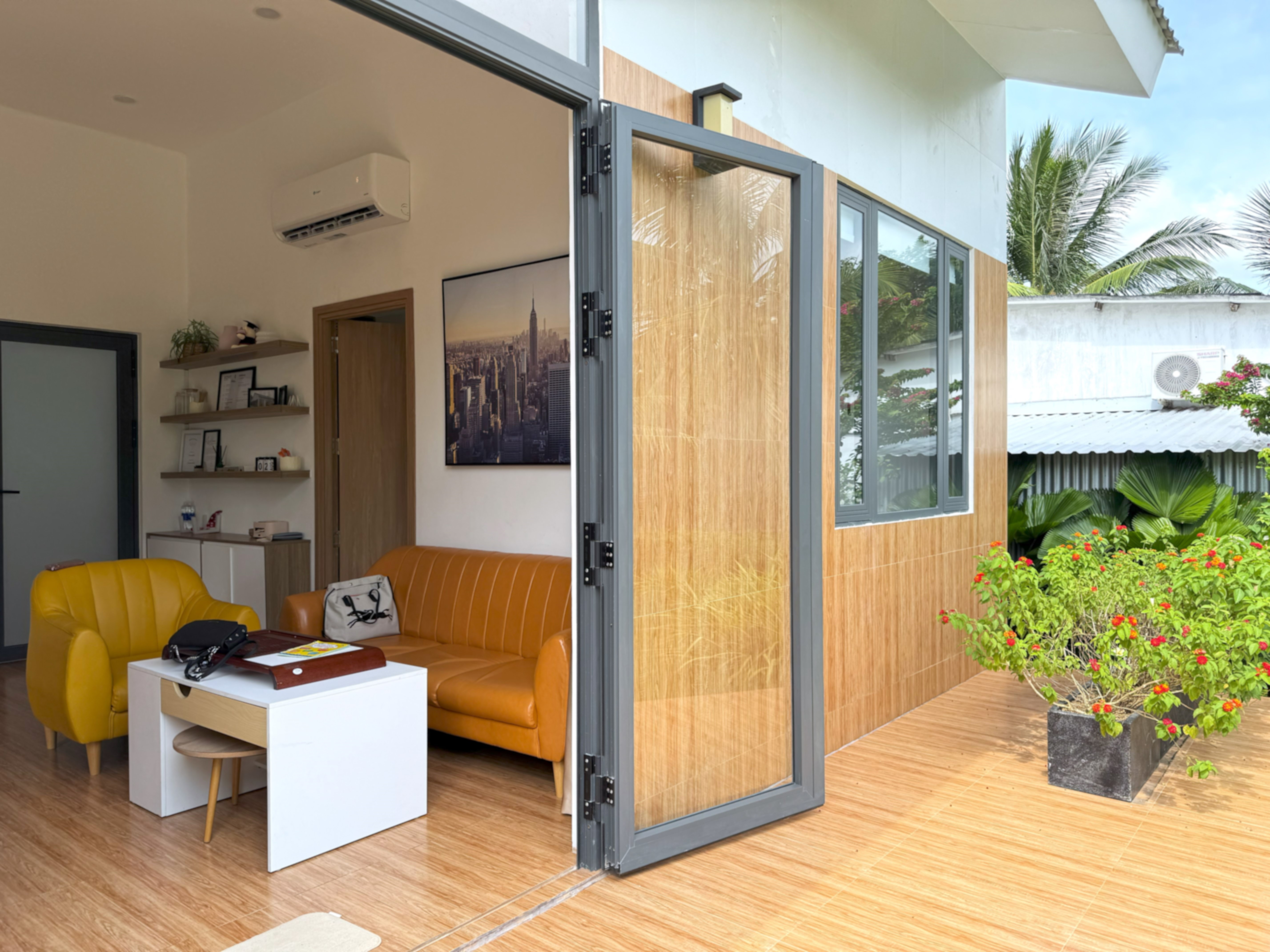 Garden Family Room