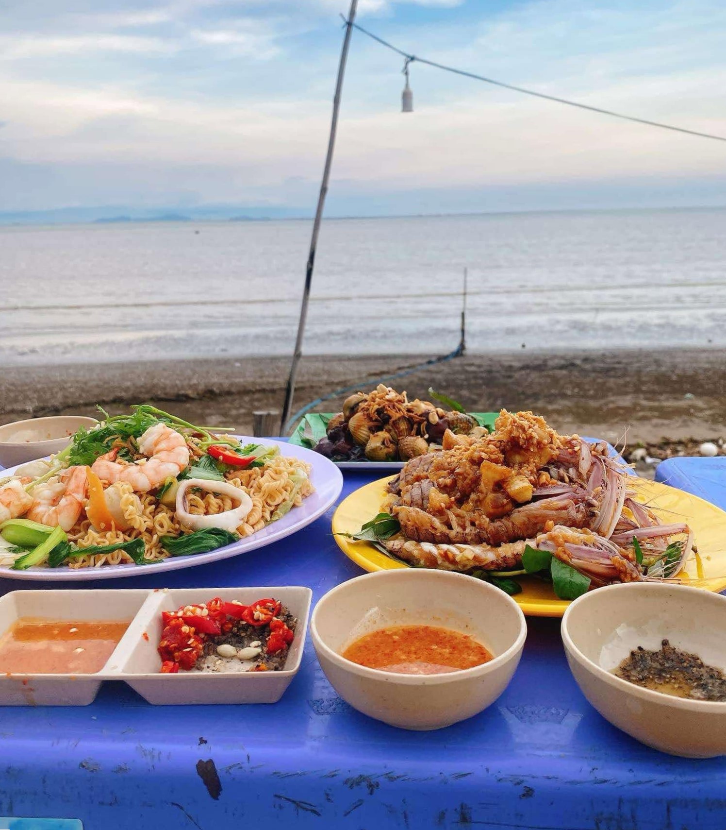 Nghêu Gò Công tại biển Tân Thành