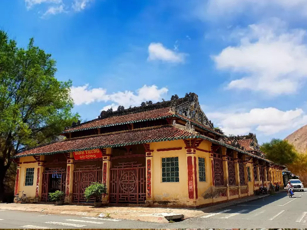 Đình Trung Gò Công