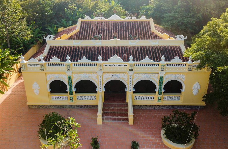 Không gian Lăng Hoàng Gia và dòng họ Phạm Đăng