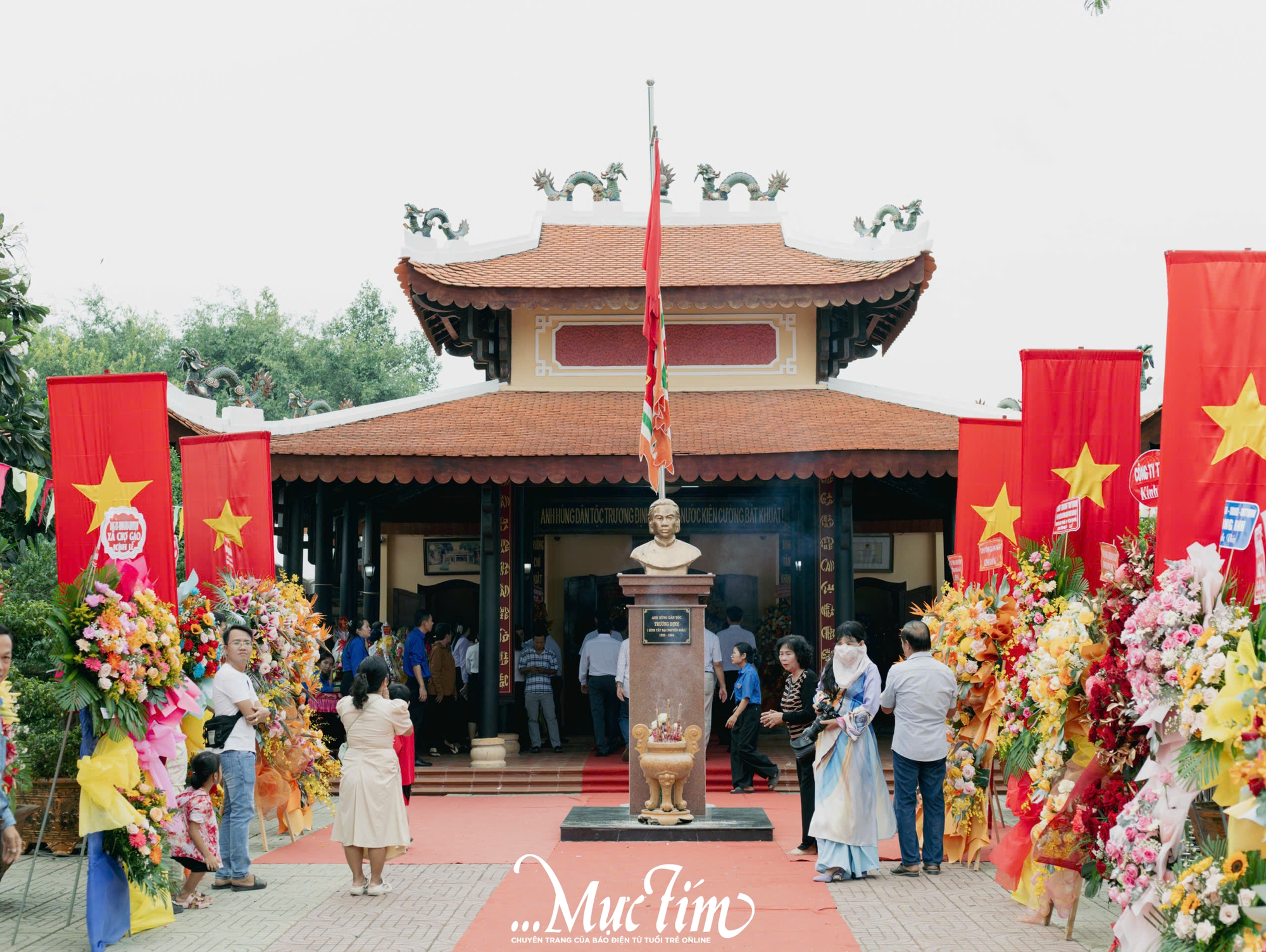 Lễ tưởng niệm tại đền thờ Anh hùng dân tộc Trương Định