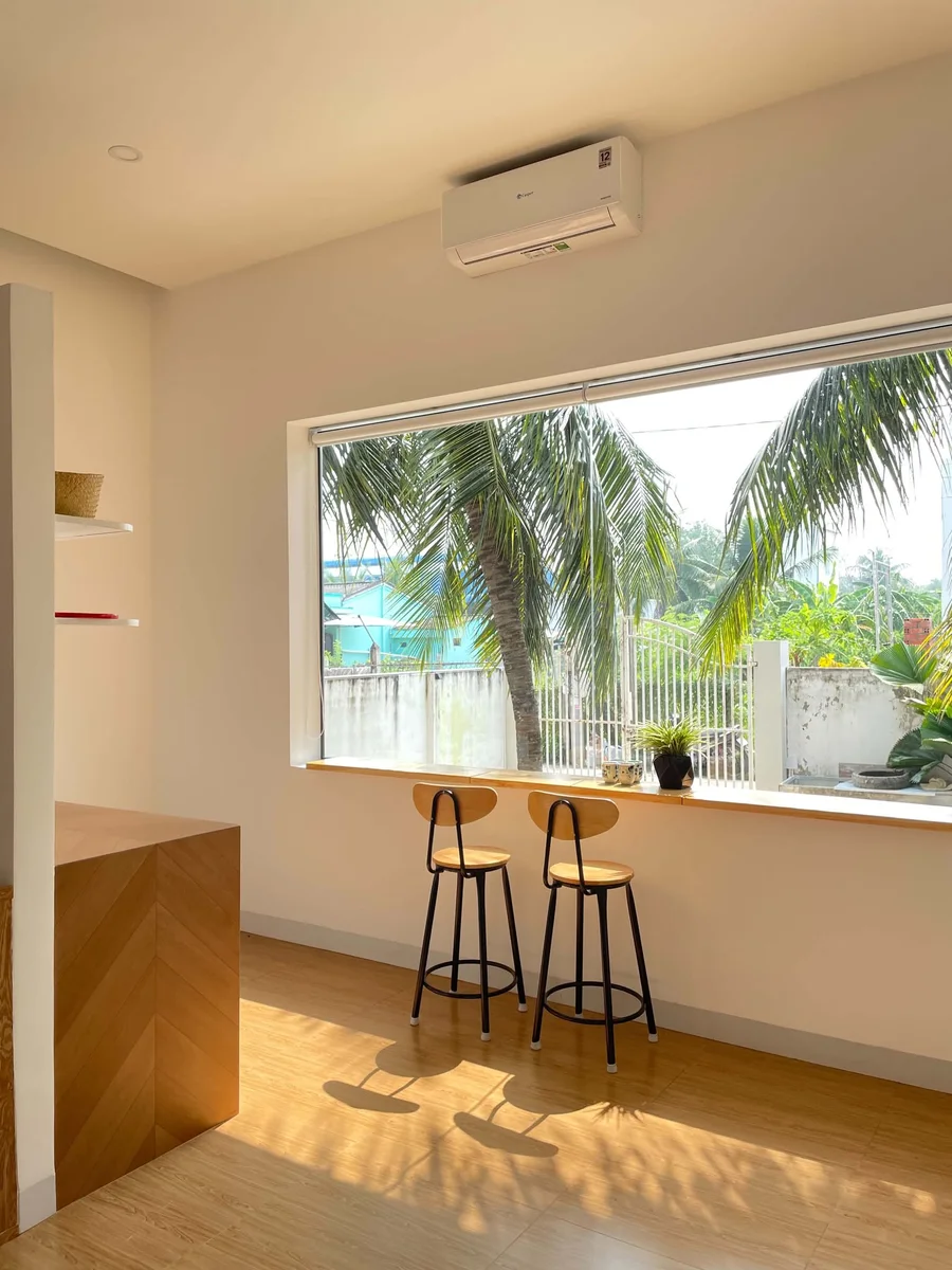 Courtyard Room