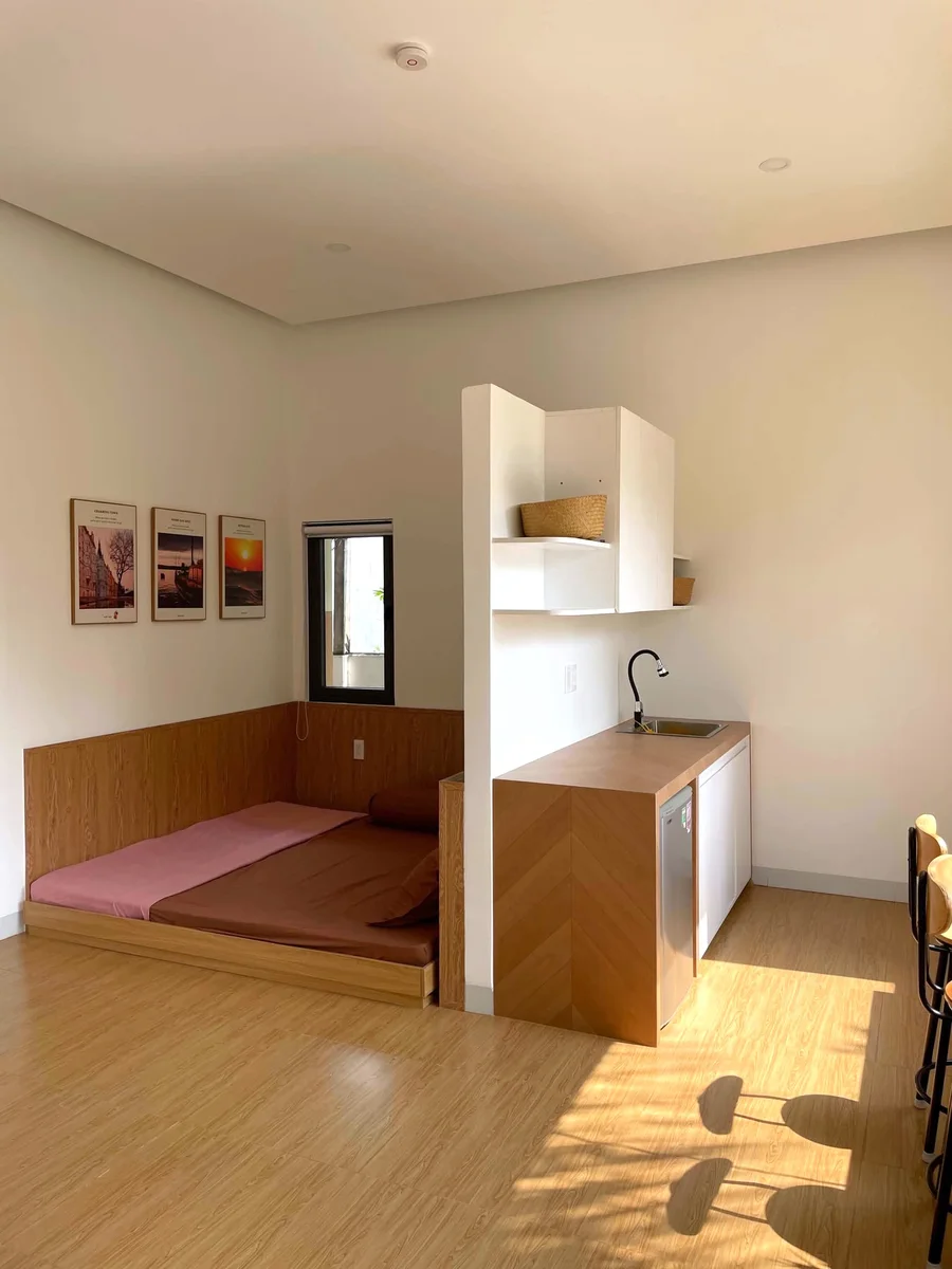 Courtyard Room