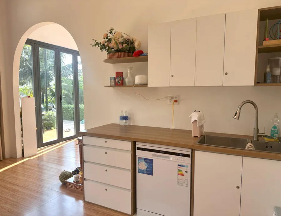 Sân vườn gần Garden Family Room