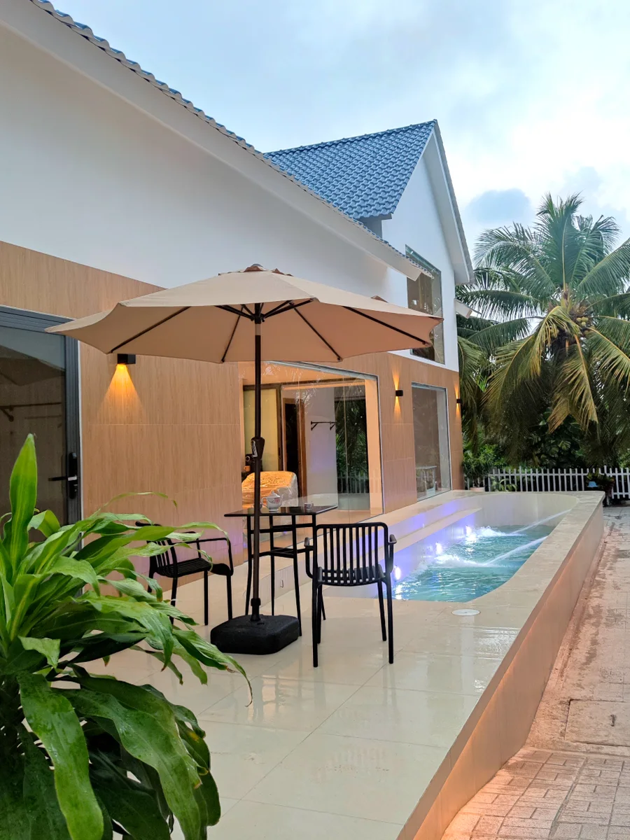 Sunset House